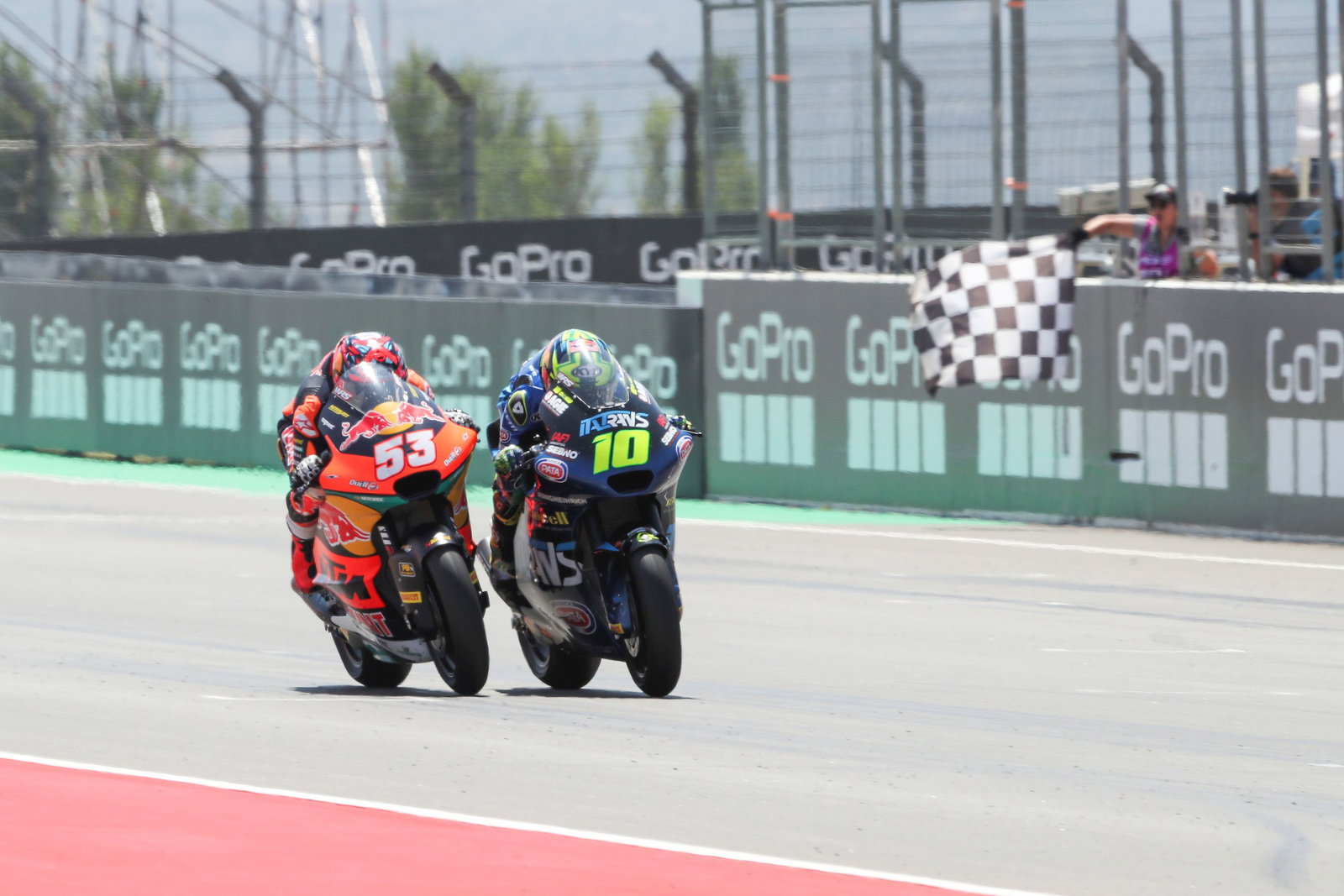 Deniz Oncu, Diogo Moreira, photo finish, Moto3, Aragon, 2025